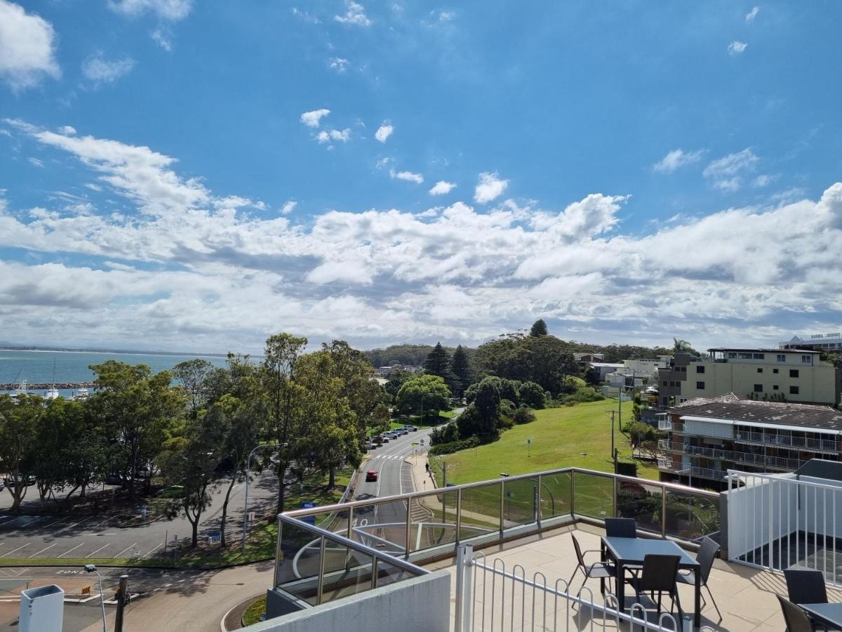 Nelson Towers Motel & Apartments Nelson Bay Exterior foto